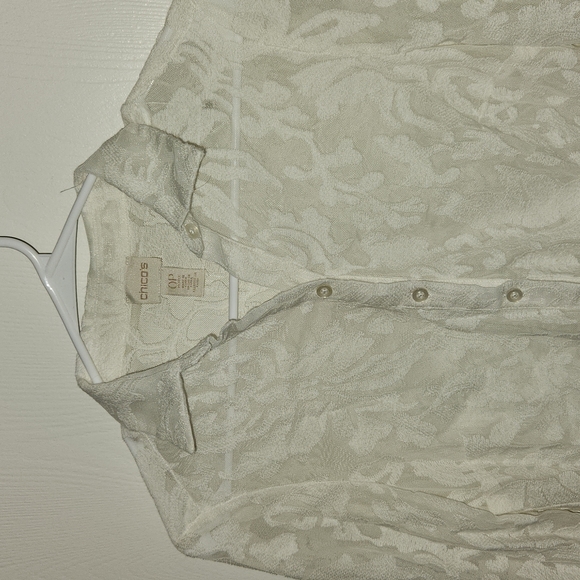 3 for 15 Bundle Chicos 0P sheer Lace Floral button up white - Picture 4 of 8